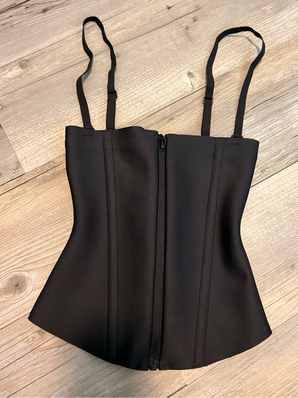 SKIMS Kim Kardashian Body waist trainer small new with tags